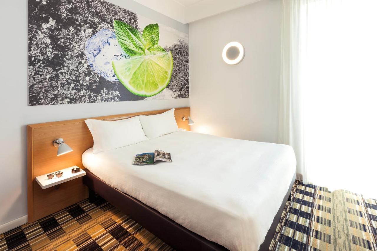 Ibis Styles Napoli Garibaldi Hotel Buitenkant foto