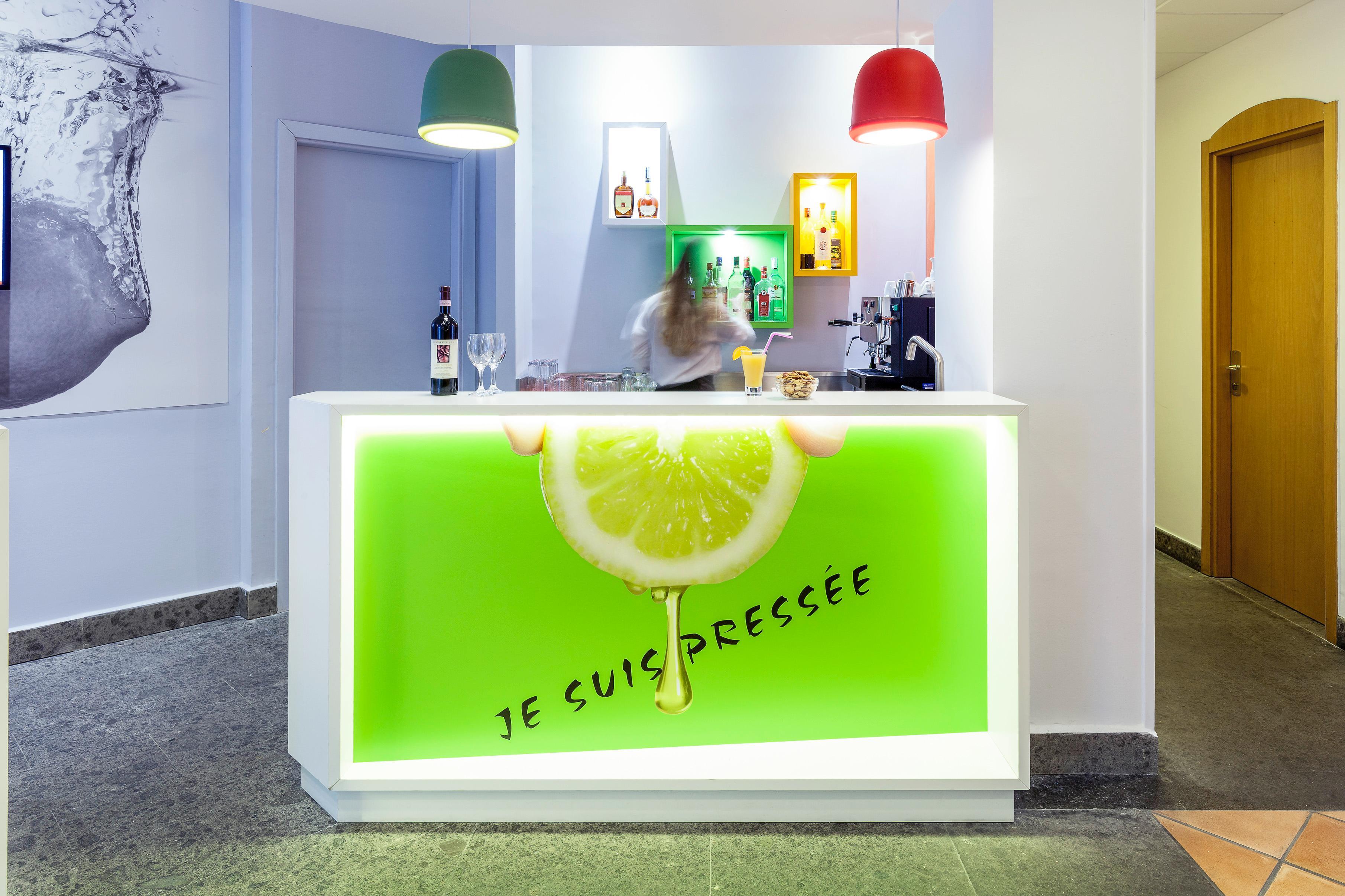 Ibis Styles Napoli Garibaldi Hotel Buitenkant foto