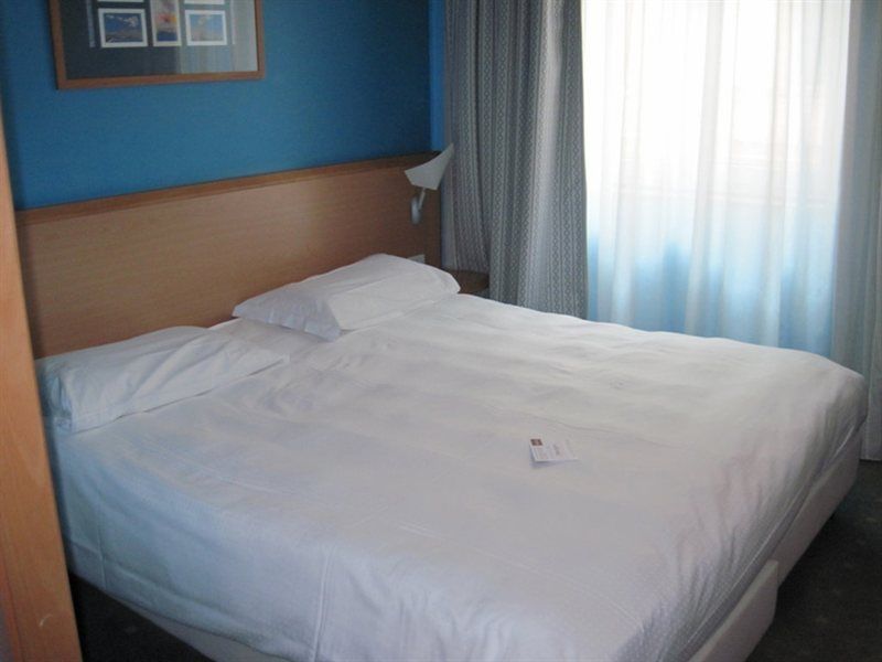 Ibis Styles Napoli Garibaldi Hotel Buitenkant foto