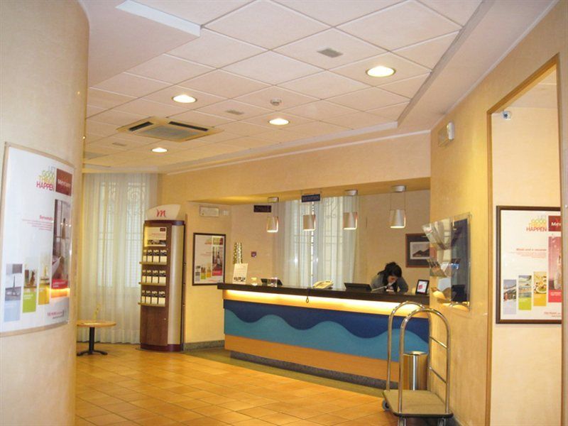 Ibis Styles Napoli Garibaldi Hotel Buitenkant foto