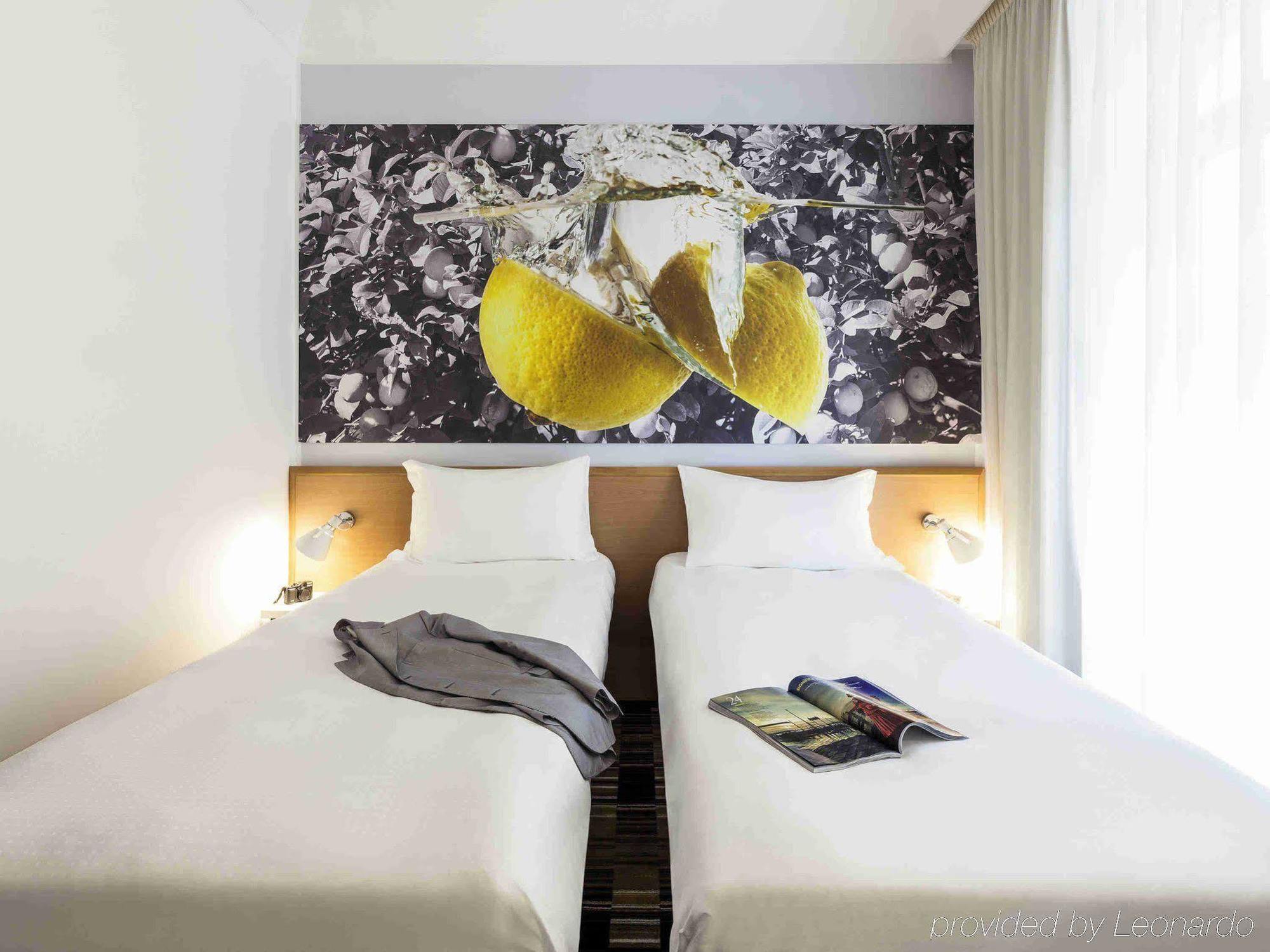 Ibis Styles Napoli Garibaldi Hotel Buitenkant foto