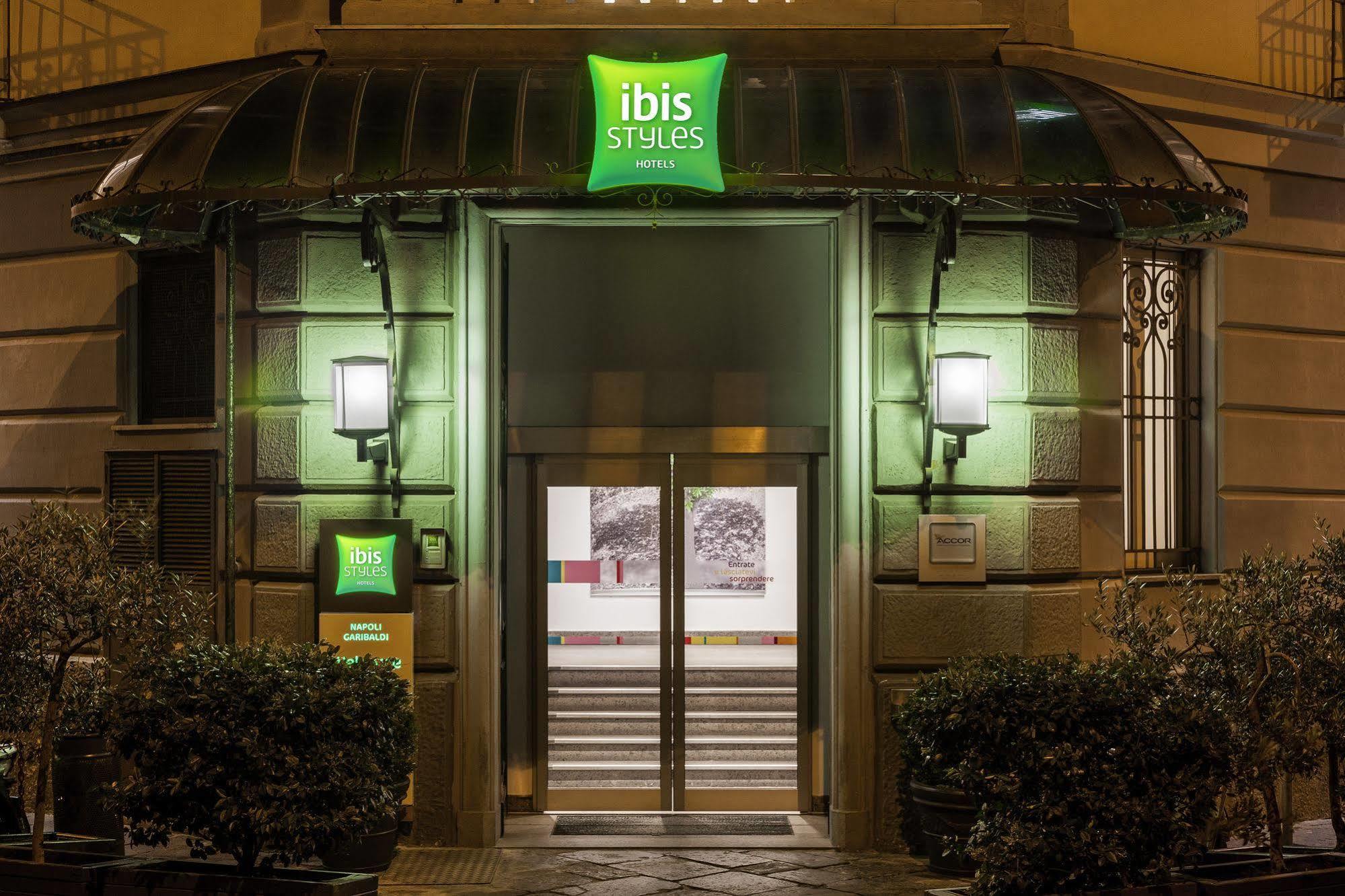 Ibis Styles Napoli Garibaldi Hotel Buitenkant foto