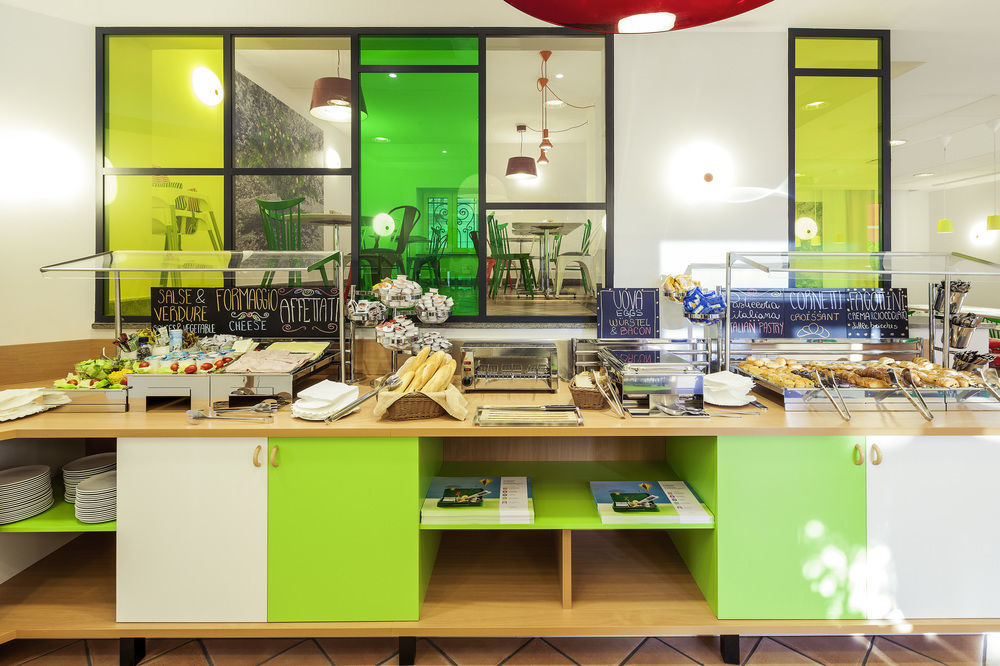 Ibis Styles Napoli Garibaldi Hotel Buitenkant foto