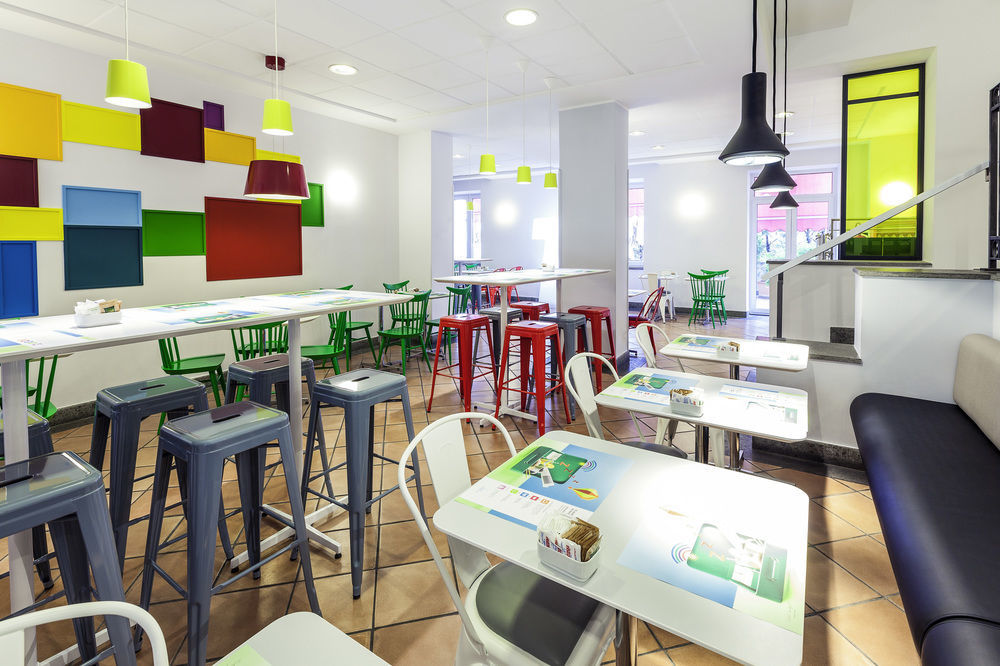 Ibis Styles Napoli Garibaldi Hotel Buitenkant foto